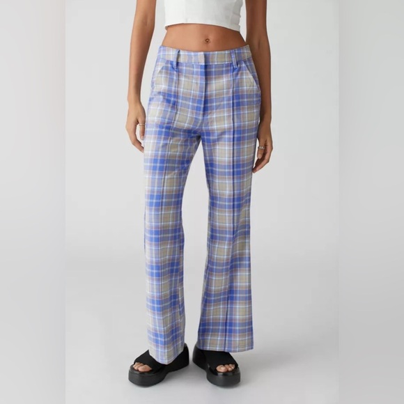 NWT URBAN OUTFITTERS 2 Isabella Printed Flare Pant Blue Multi Slim Fit 60’s 70’s - Picture 1 of 16